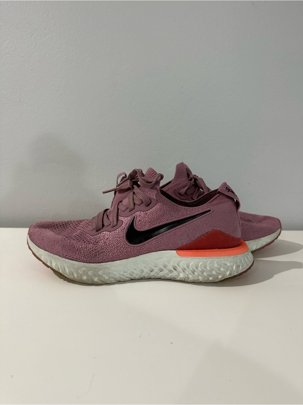 Nike Epic React Flyknit 2